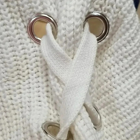 {Lovers + Friends} Short Sleeve Laced Sweater - Picture 8 of 11